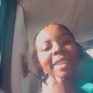 Meet your Posher, Ariana